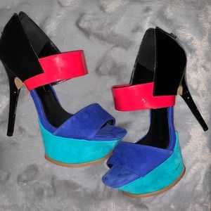 Jessica Simpsons VADIO Colorblock